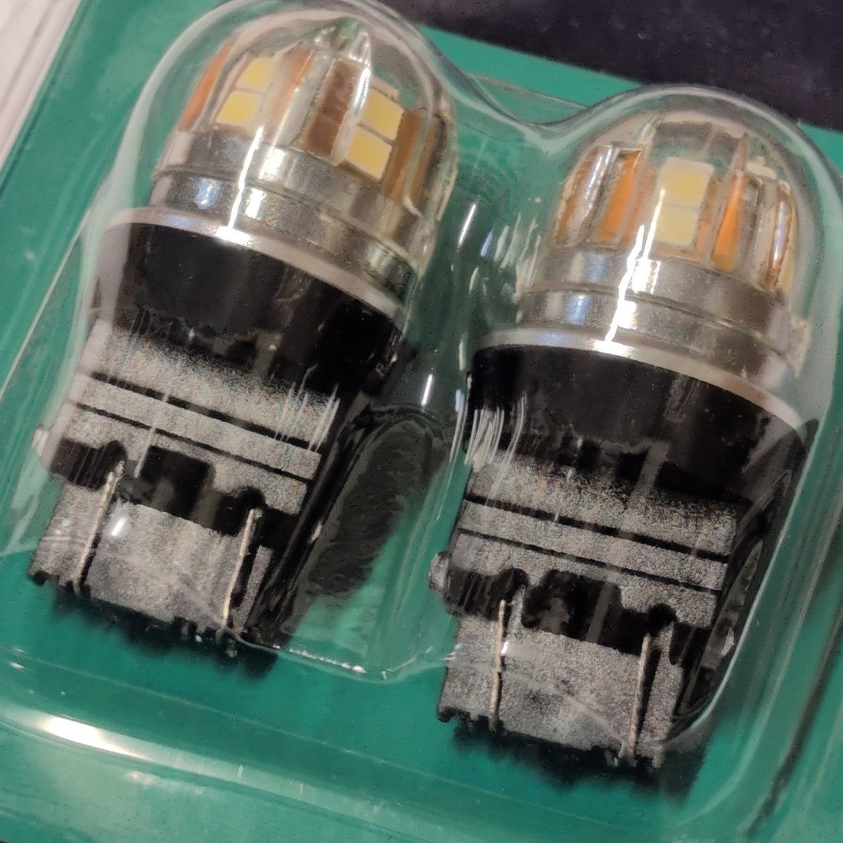 Ampoules LED P27/7W 3157 12V 24V CANBUS (x2) - BNS31