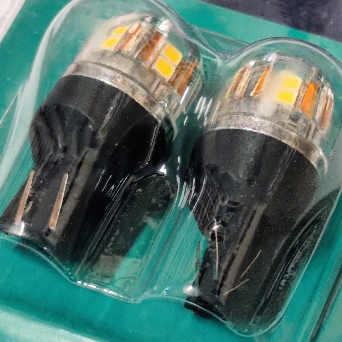 Ampoules LED W21/5W T20 12V 24V CANBUS (x2) - BNS31