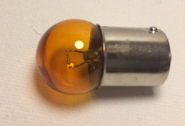 Ampoule BA15S 21W 12V ORANGE 18X35MM