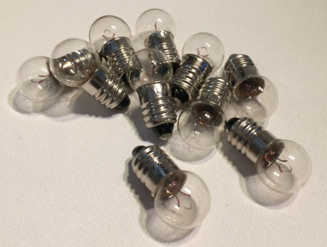 Ampoule E10 6V 6W JAUNE
