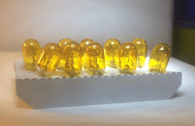 Ampoule T10 5W W2.1x9.5d 12V JAUNE W5W
