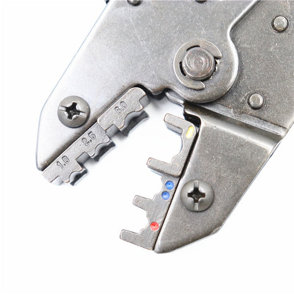CRIMPING PLIERS FOR LUGS