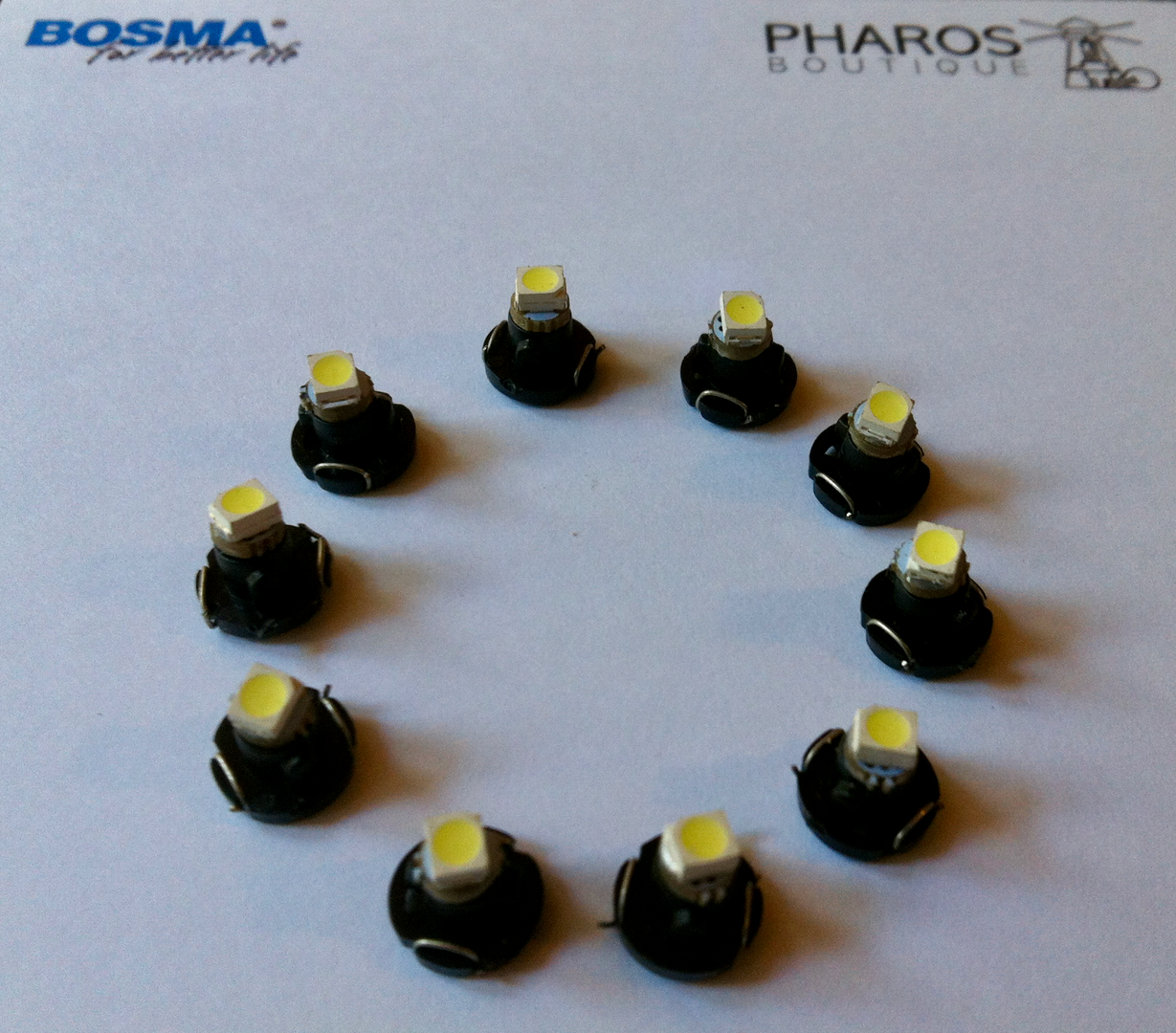 T3 LED 12V WHITE/BLACK