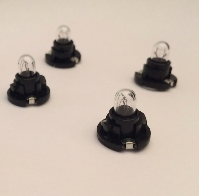 T4.7 100mA 12V NOIR/BLANC VOYANT