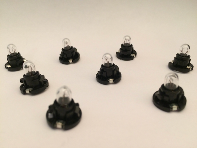 T4.7 100mA 12V NOIR/BLANC VOYANT